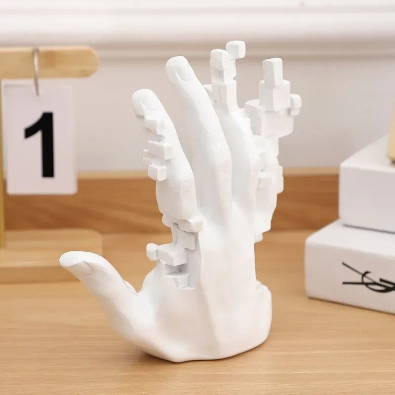 Manora – Abstrakte Hand-Skulptur im Nordic Luxus-Stil